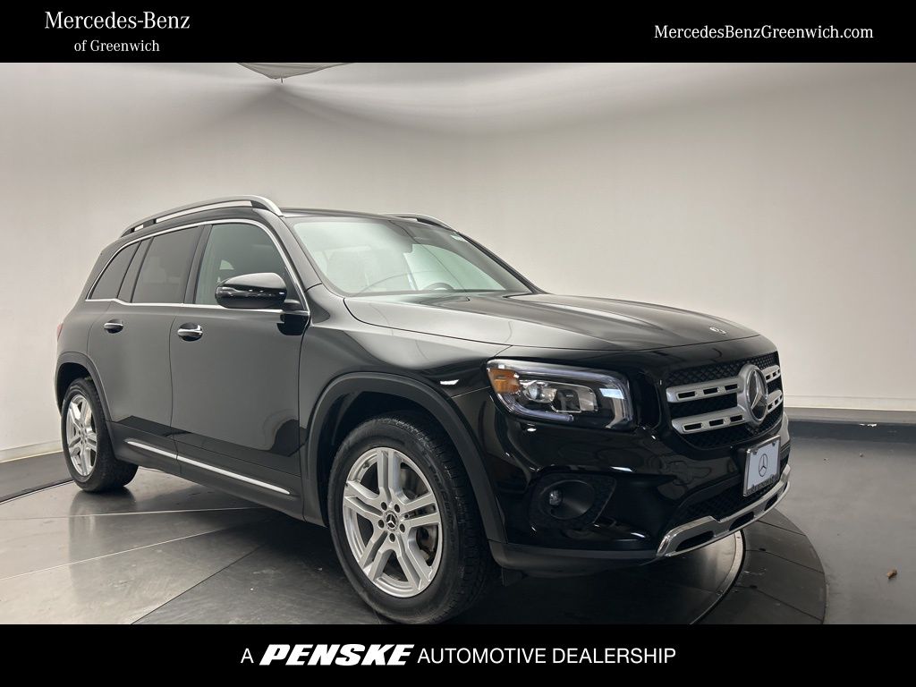 2023 Mercedes-Benz GLB Base's photo