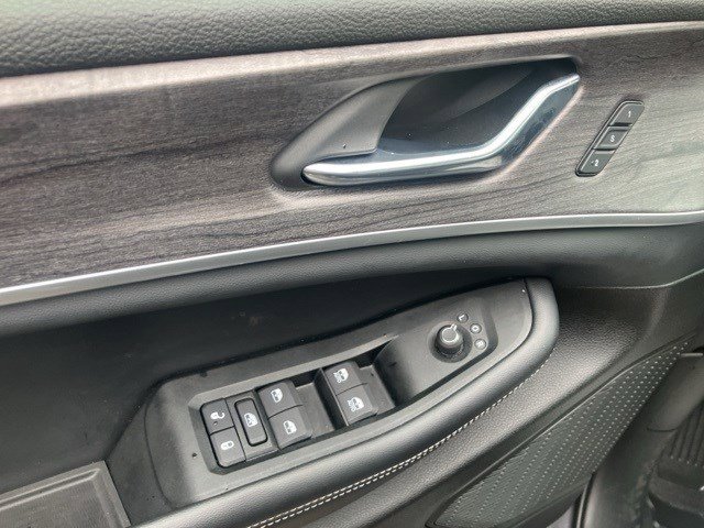 2024 Jeep Grand Cherokee Limited photo 3