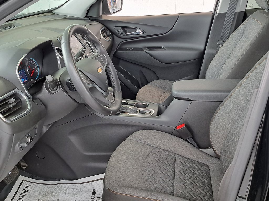 2022 Chevrolet Equinox LT photo 24