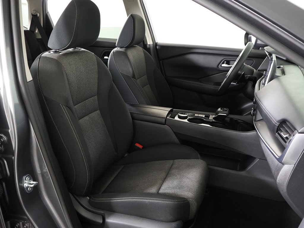 2024 Nissan Rogue SV photo 28