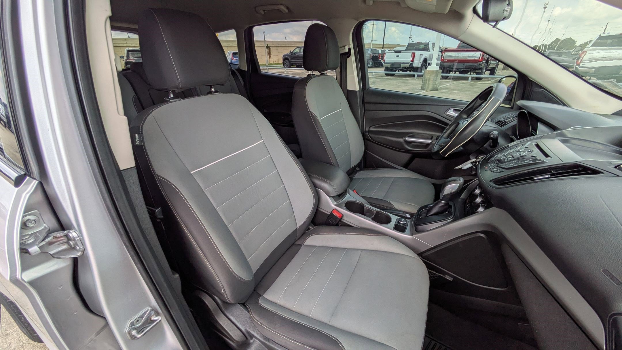 2015 Ford Escape SE photo 27