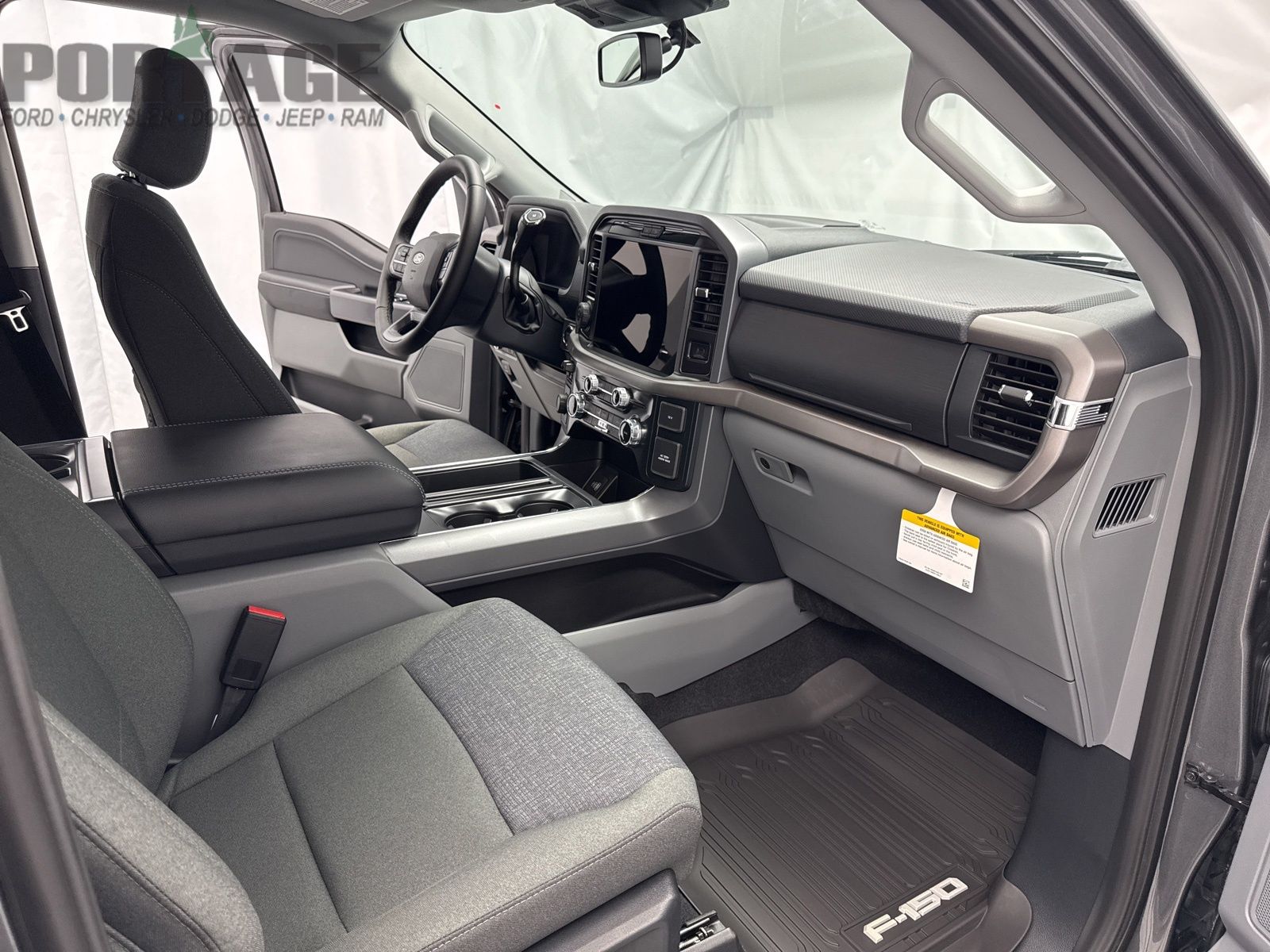 2025 Ford F-150 XLT photo 29