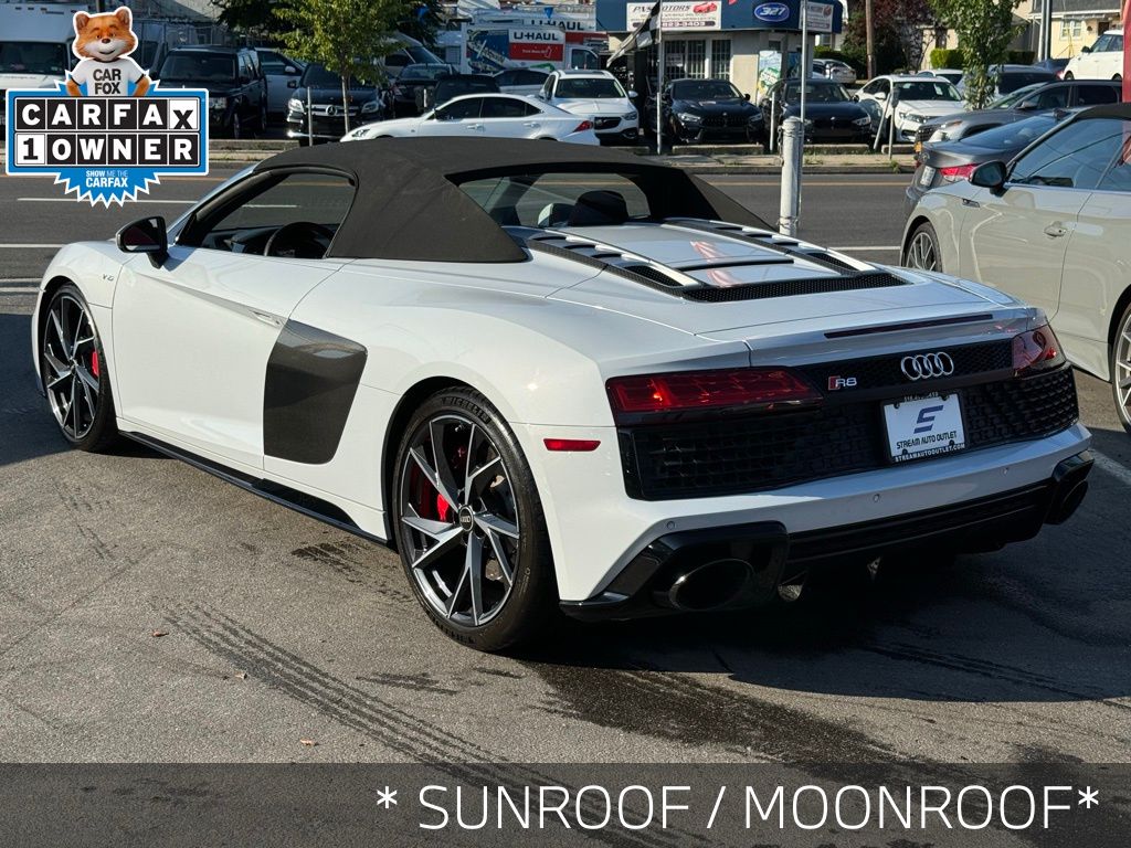 2022 Audi R8 V10 Performance photo 7