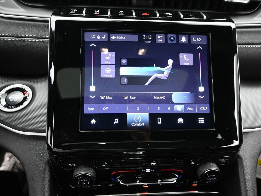 2025 Jeep Grand Cherokee Laredo X photo 10