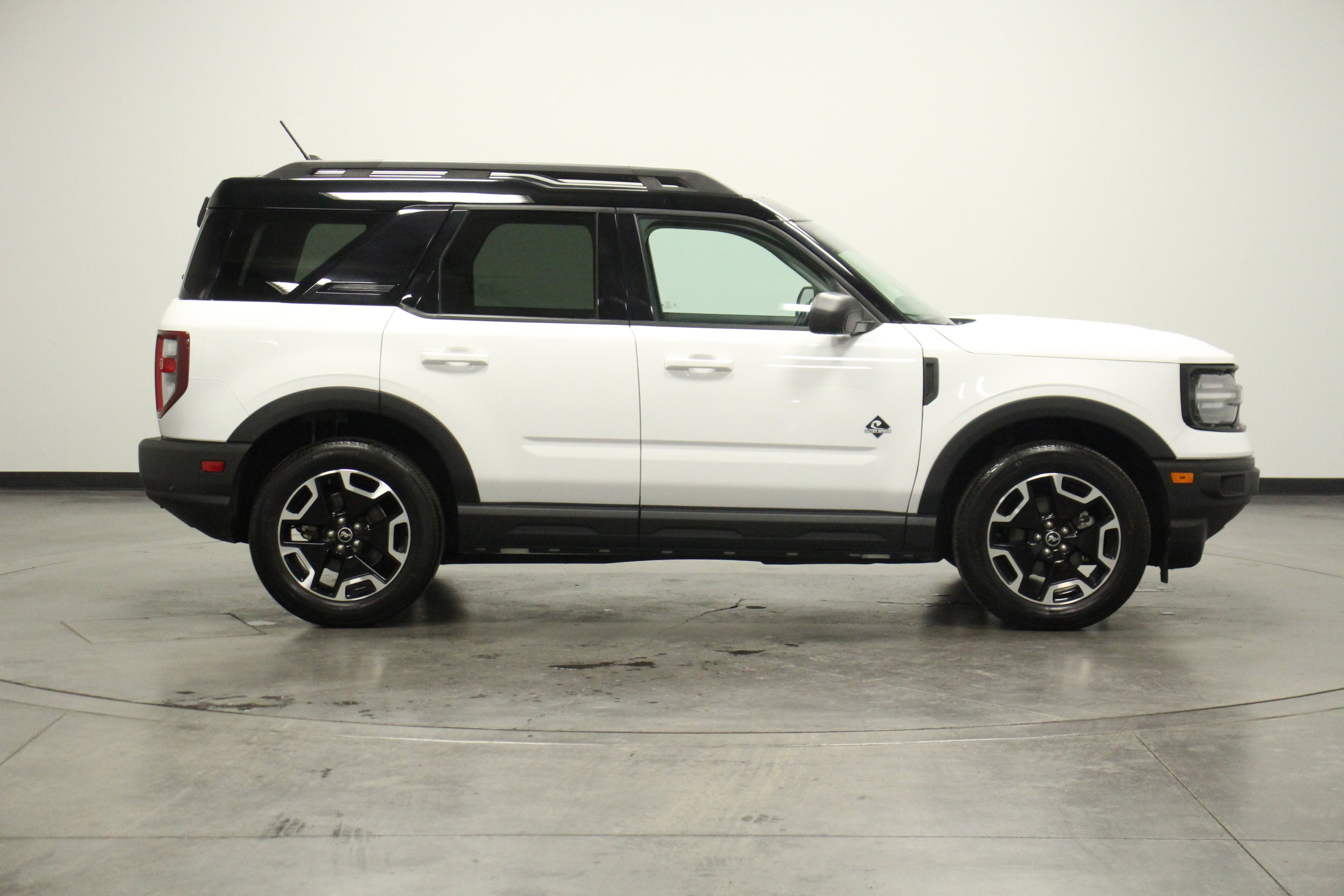 2023 Ford Bronco Sport Outer Banks photo 8