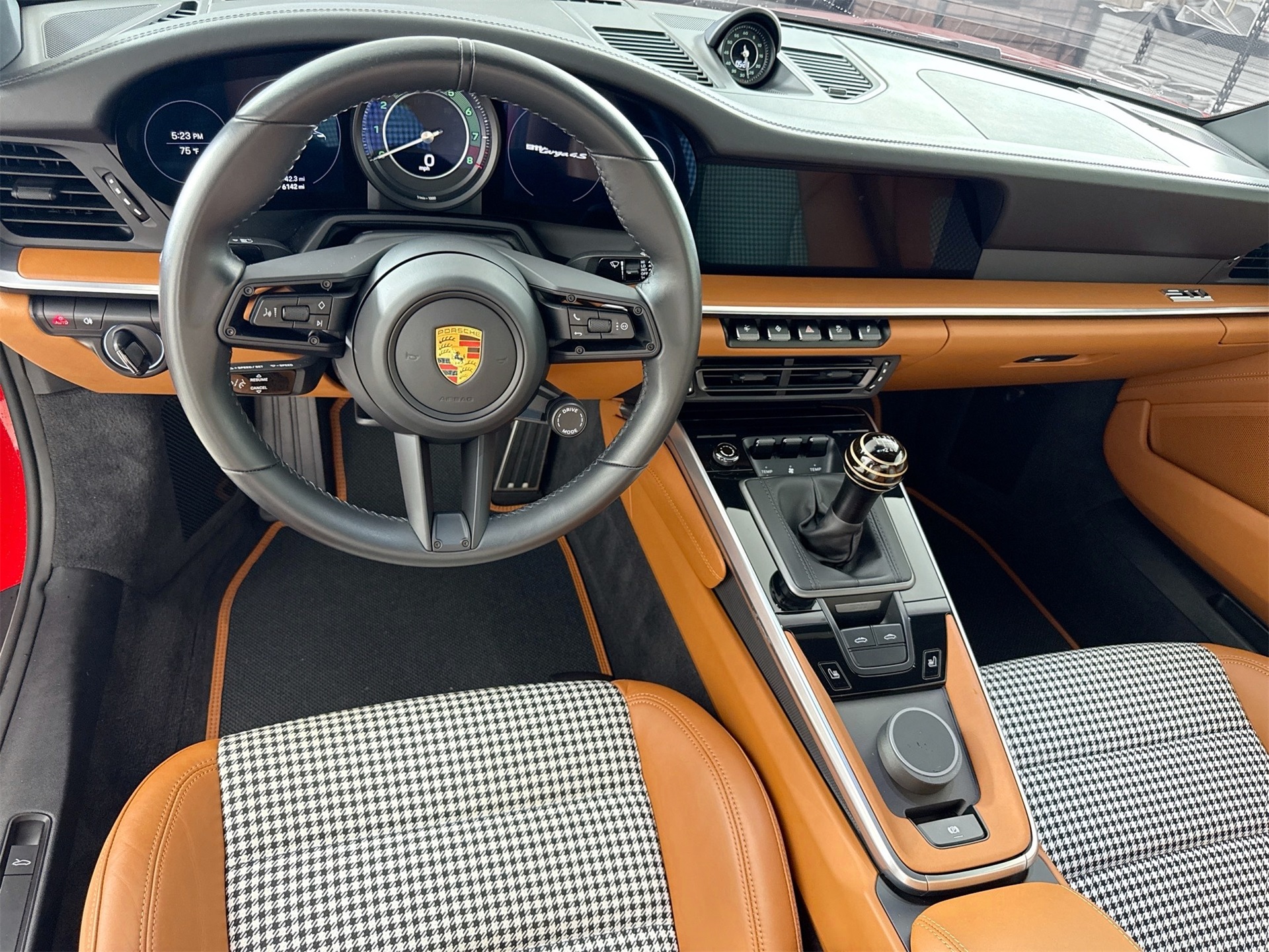 2023 Porsche 911 Targa 4S photo 19