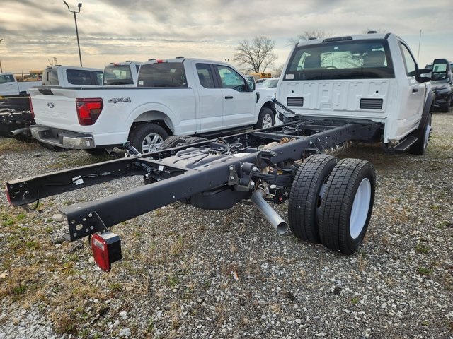 2023 FORD F-550 - Image 18