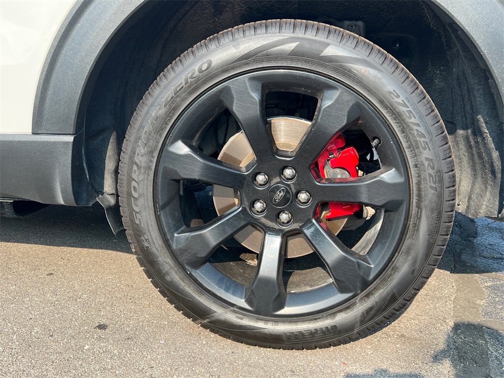 2022 Ford Explorer ST photo 41