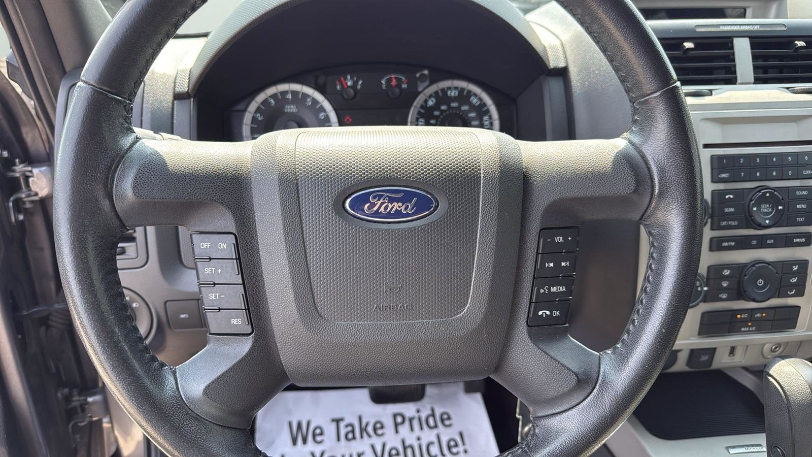 2011 Ford Escape XLT photo 14
