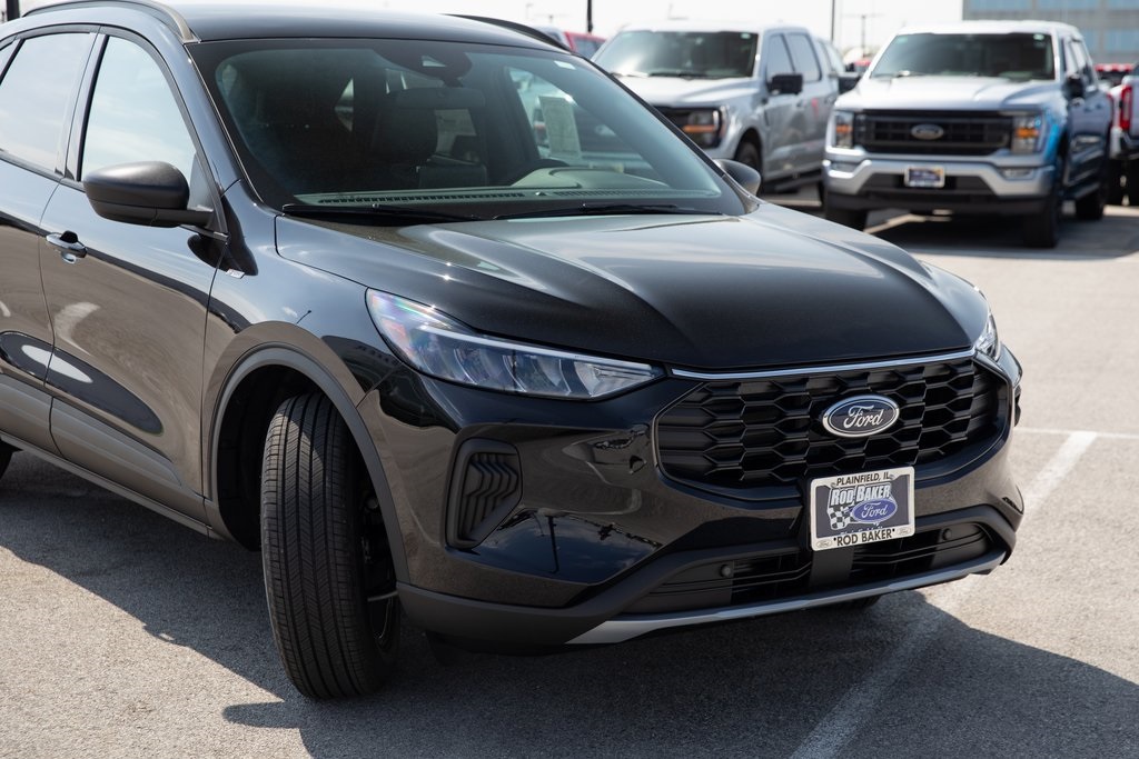 2025 Ford Escape ST-Line photo 5
