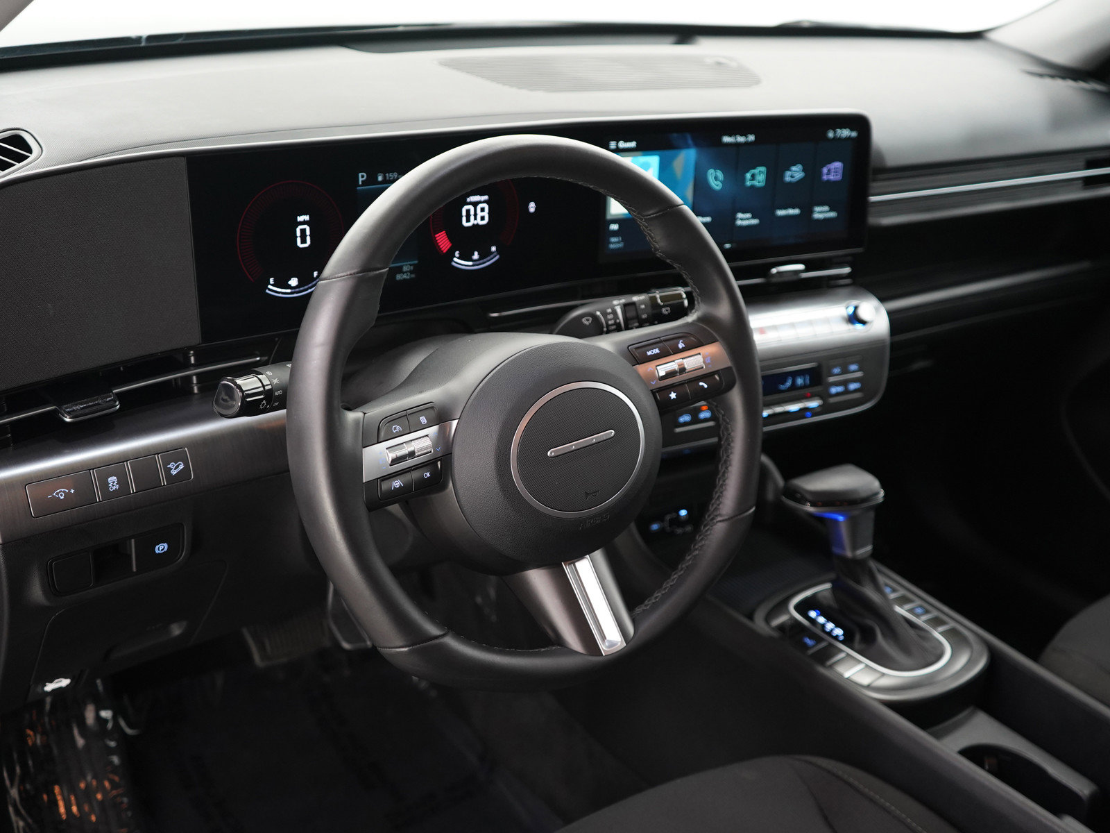 2025 Hyundai Kona SEL photo 19