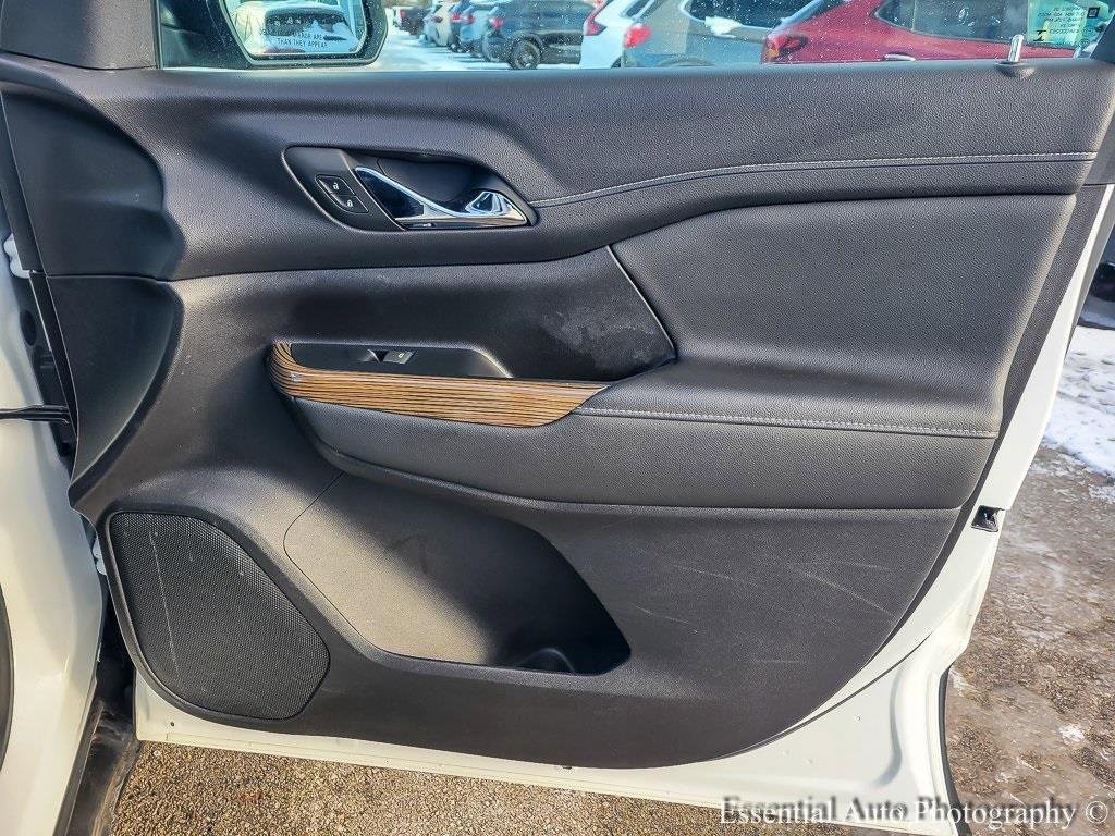 2022 GMC ACADIA - Image 22