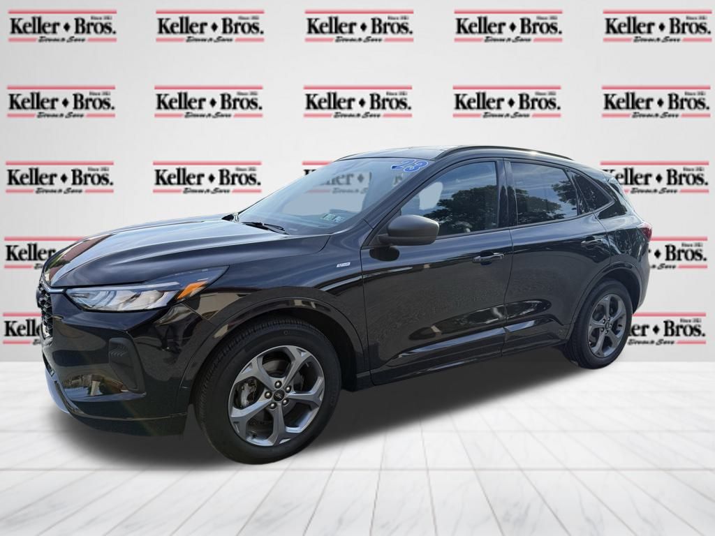 2023 Ford Escape ST-Line photo 3