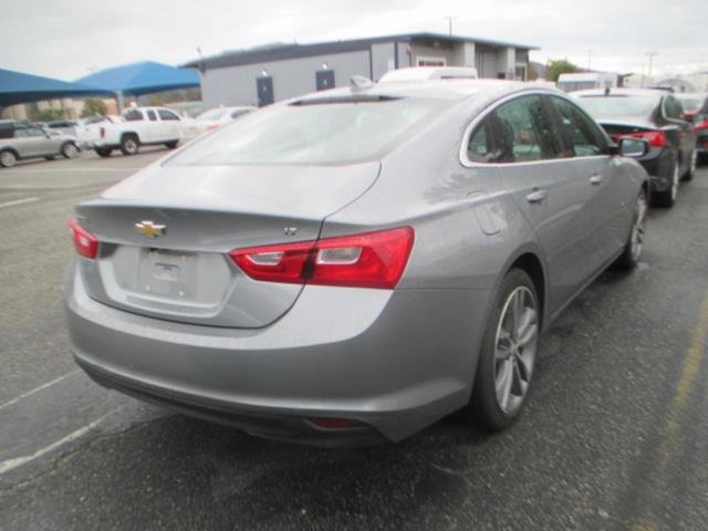 2023 Chevrolet Malibu 1LT photo 2
