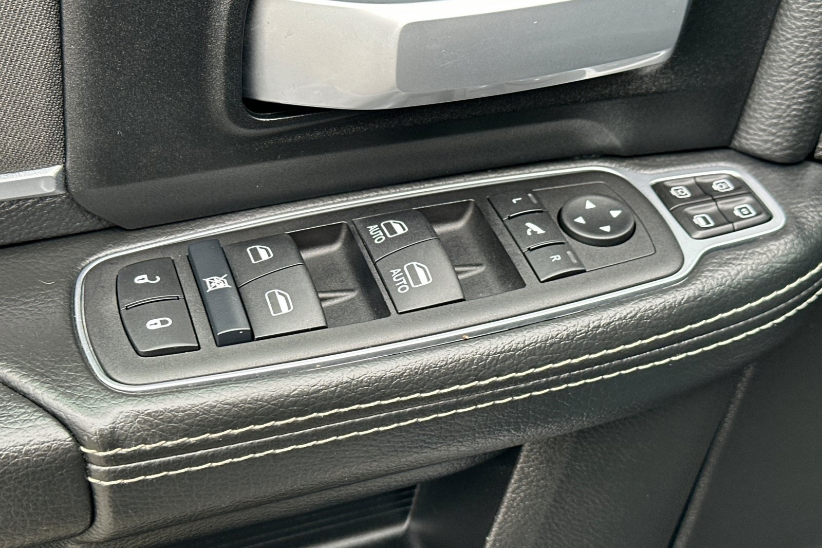 2024 Ram 2500 Big Horn photo 12