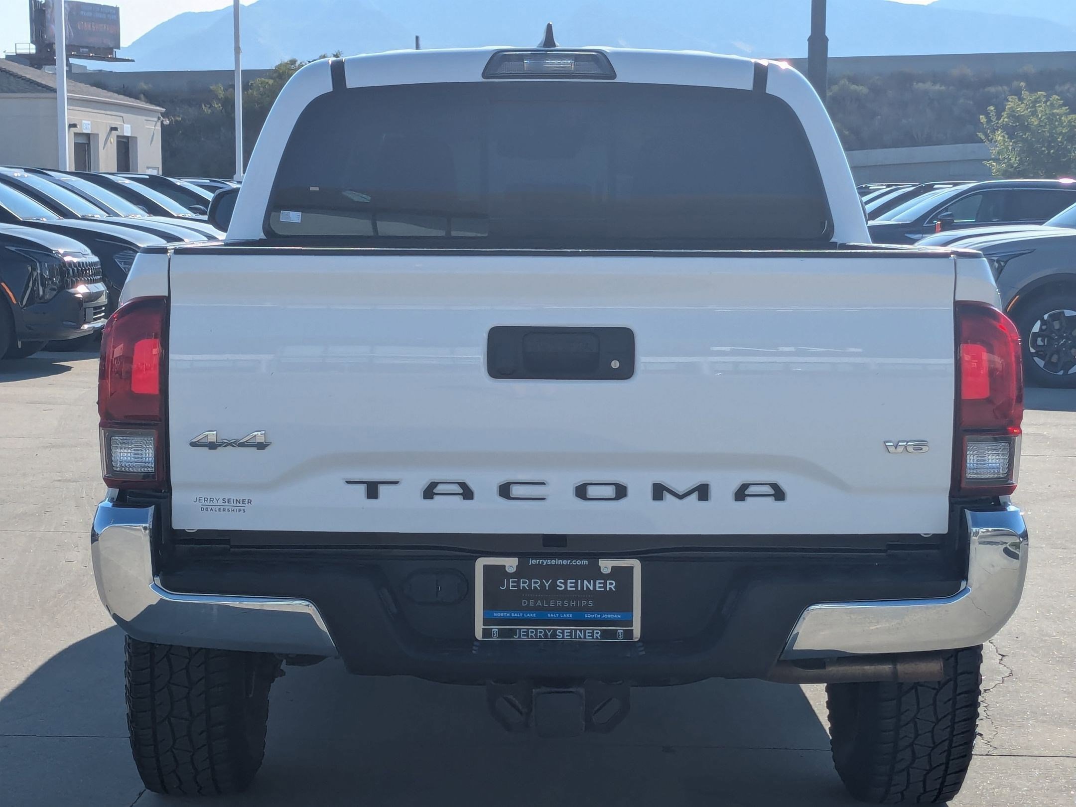 2019 Toyota Tacoma SR5 4x4 photo 13