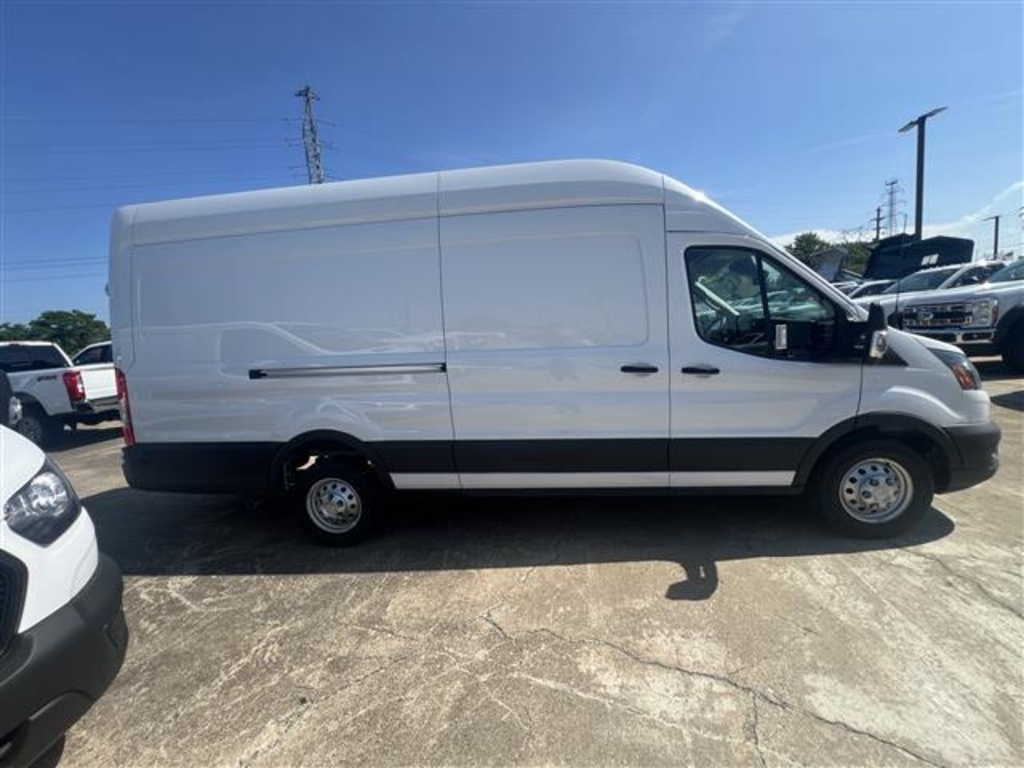 2025 Ford Transit Cargo Van photo 2