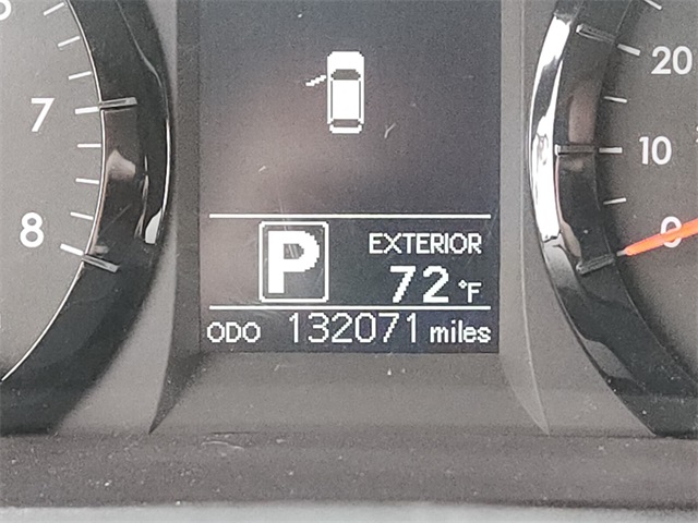 2015 Toyota Sienna LE photo 26
