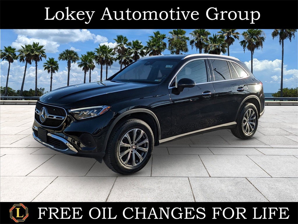 2024 Mercedes-Benz GLC GLC 300's photo