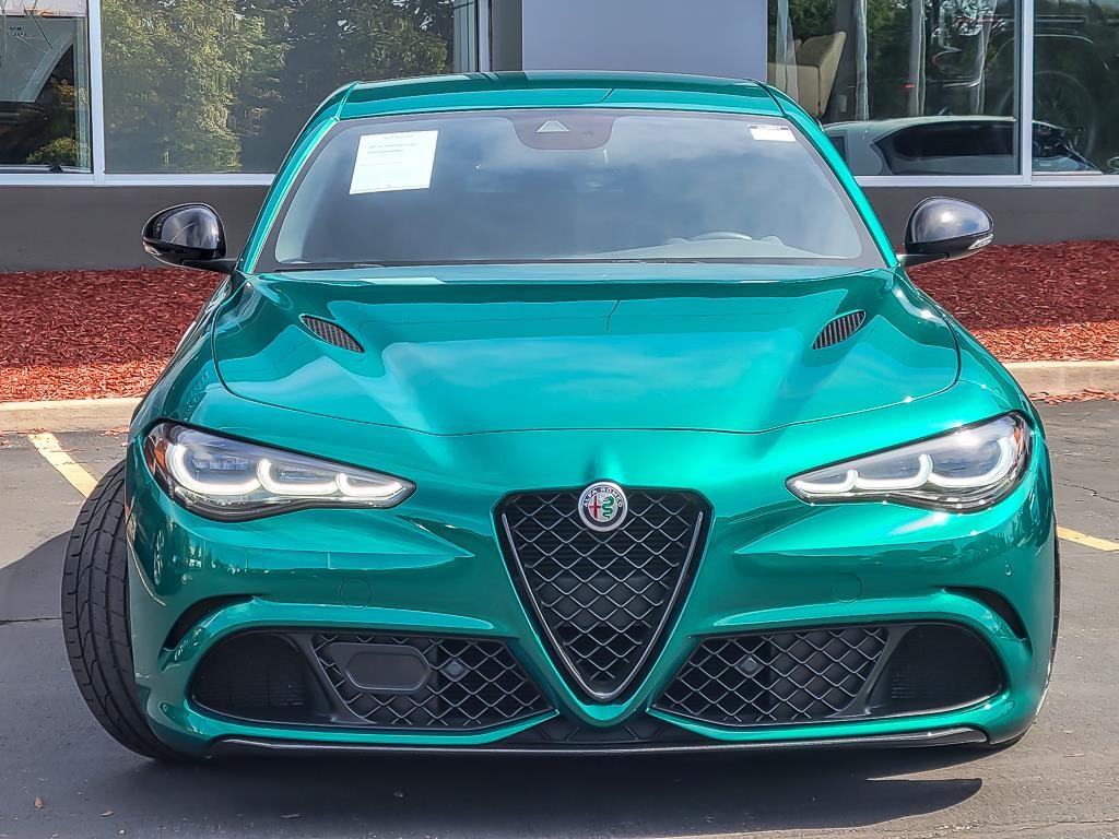 2024 Alfa Romeo Giulia Quadrifoglio photo 4