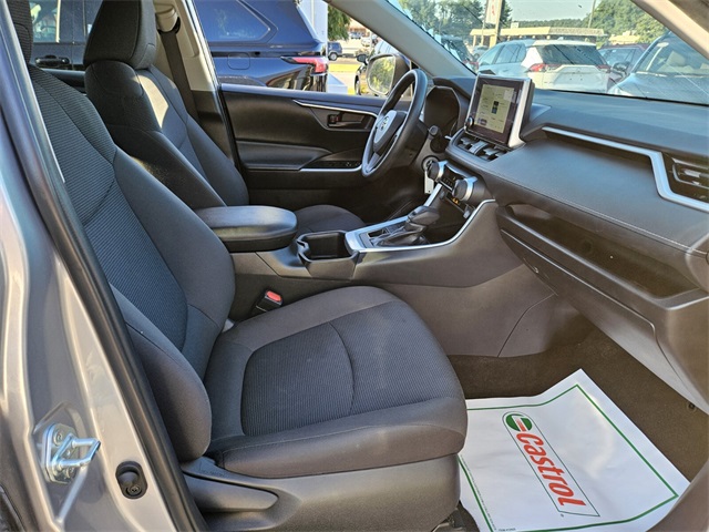 2024 Toyota RAV4 LE photo 15