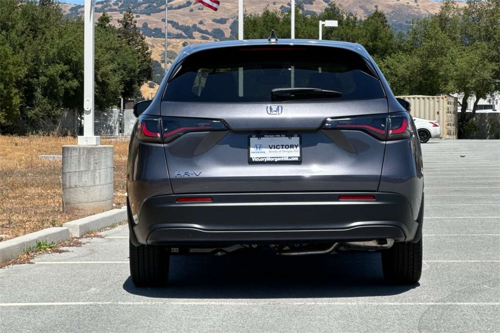 2026 Honda HR-V LX photo 4