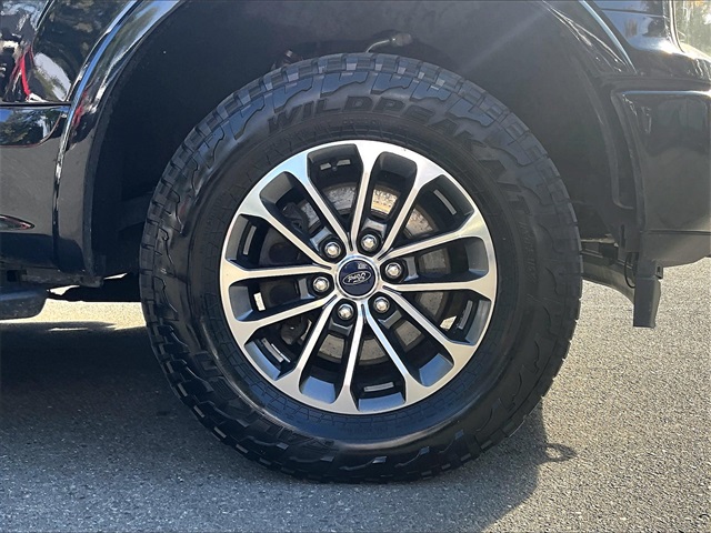 2020 Ford F-150 XLT photo 9