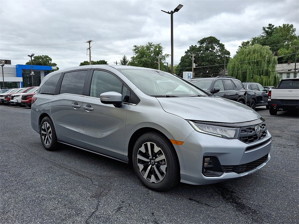 2026 Honda Odyssey EX-L's photo