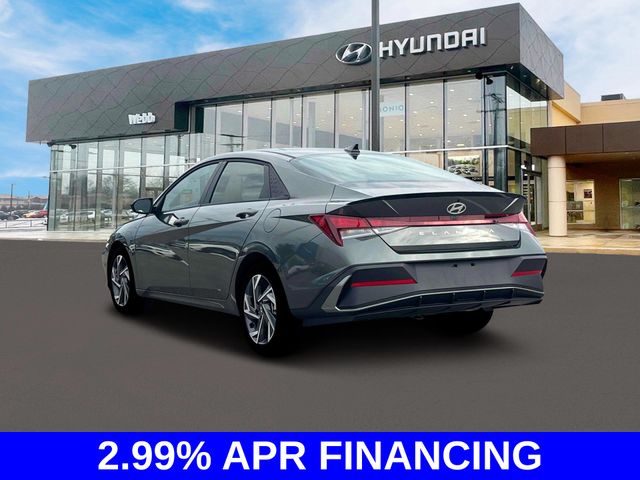 2025 Hyundai Elantra SEL Sport photo 4