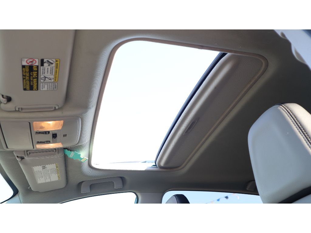 2016 Toyota RAV4 Limited photo 19