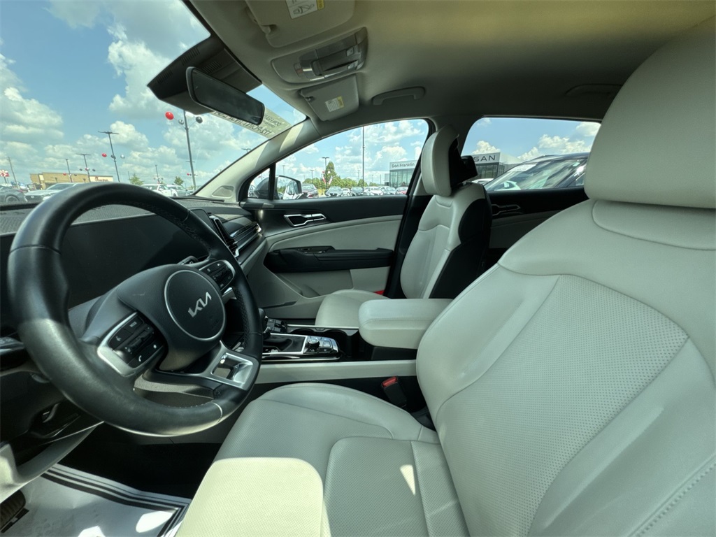 2024 Kia Sportage EX photo 11