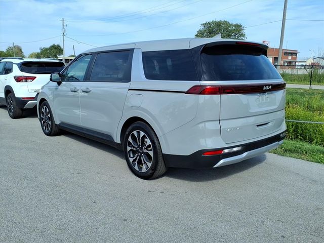 2024 Kia Carnival EX photo 2