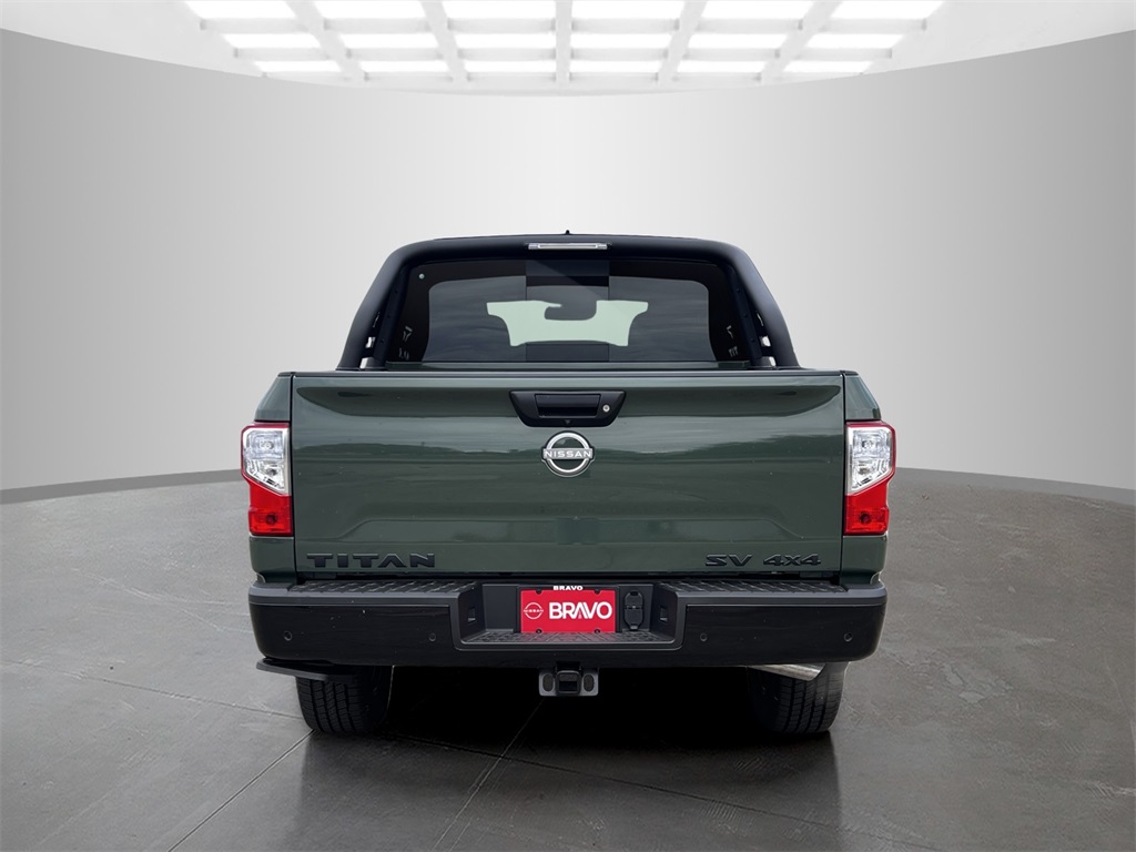 2024 Nissan Titan SV photo 6