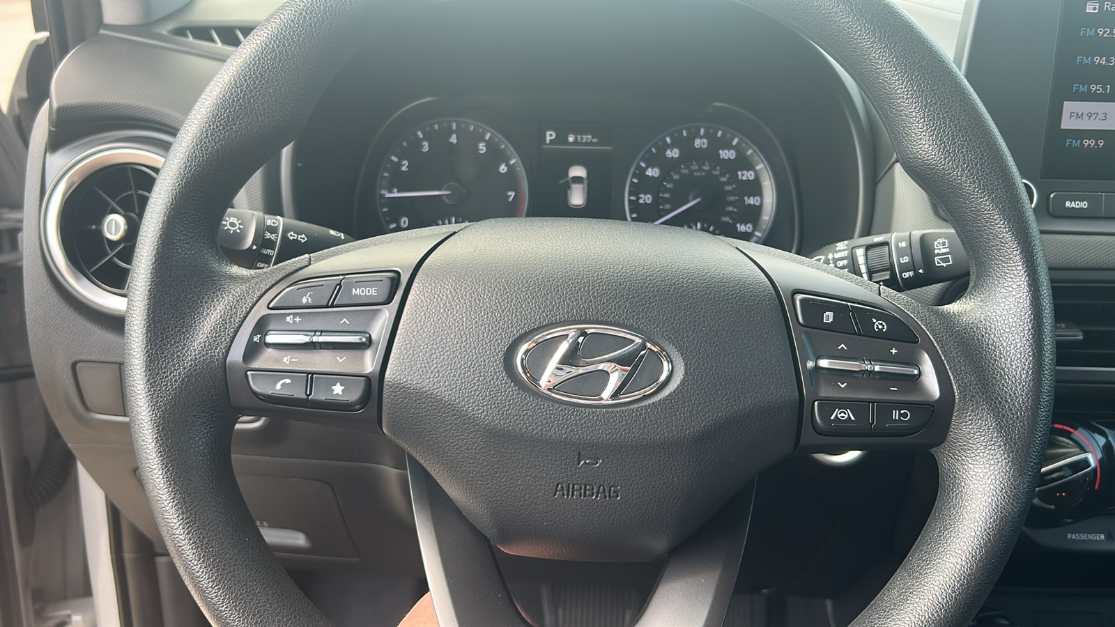 2023 Hyundai Kona SEL photo 15