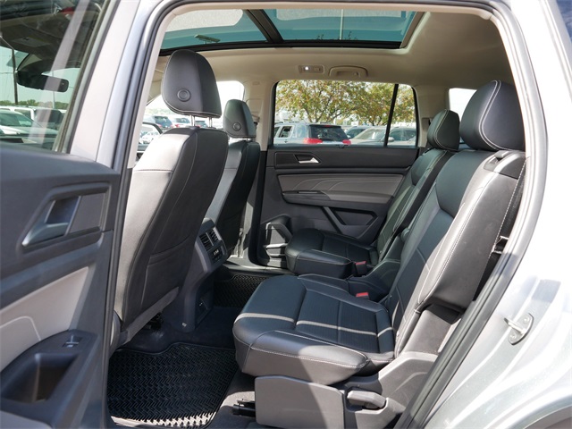 2022 Volkswagen Atlas SEL photo 17