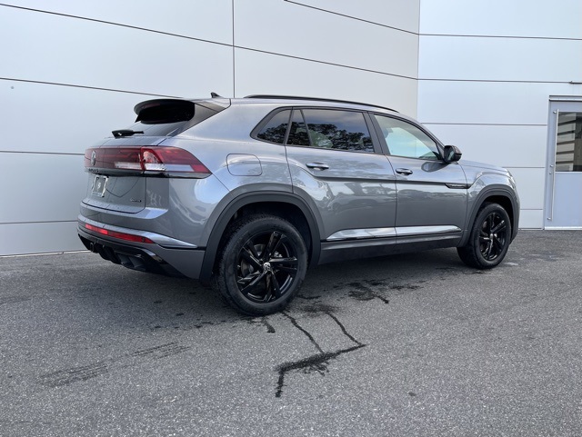 2025 Volkswagen Atlas Cross Sport SEL R-Line photo 25
