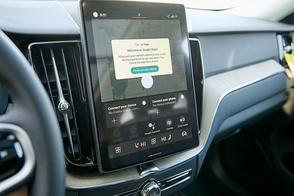 2026 VOLVO XC60 - Image 15