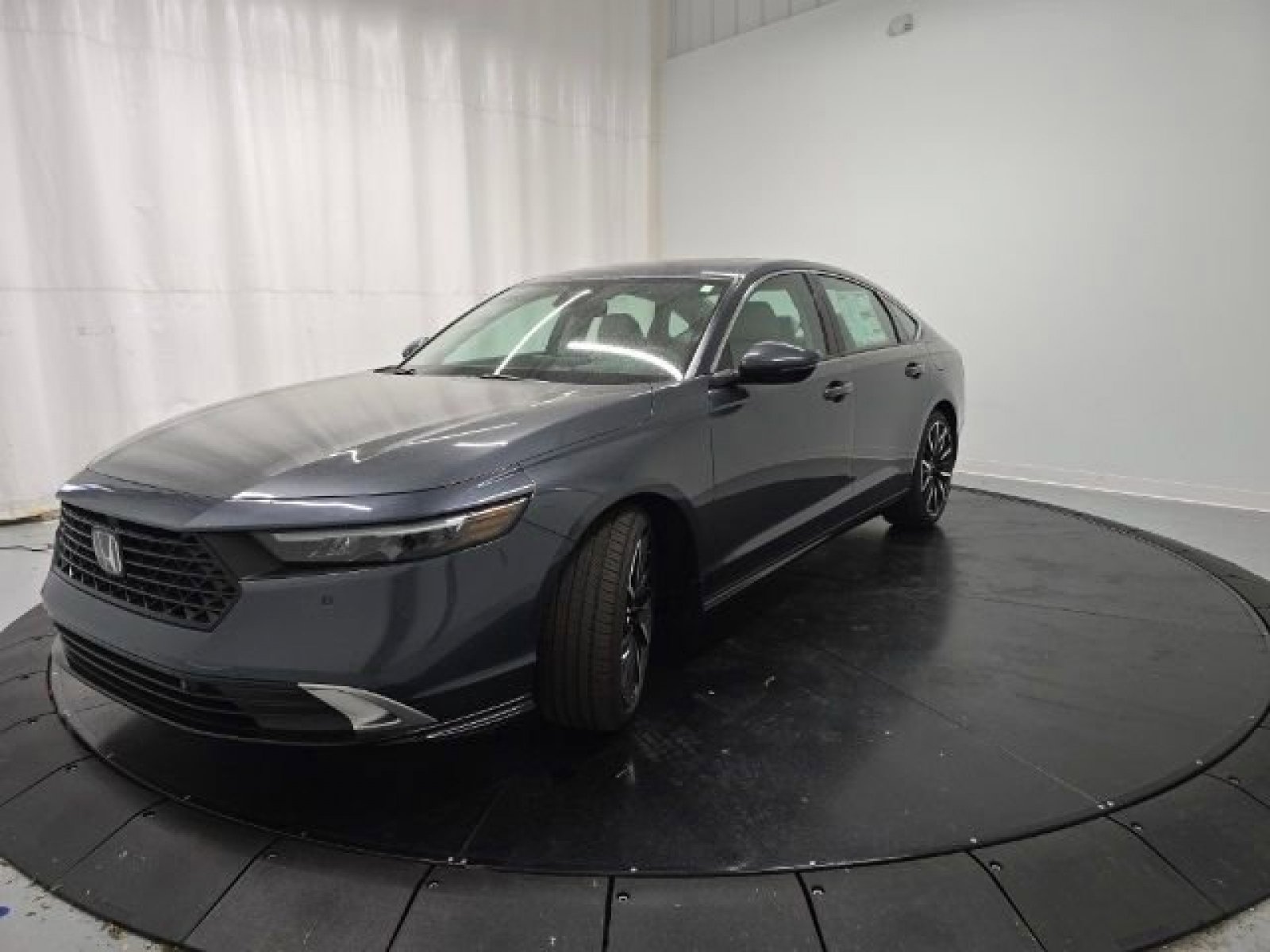 2025 Honda Accord Hybrid Touring photo 12