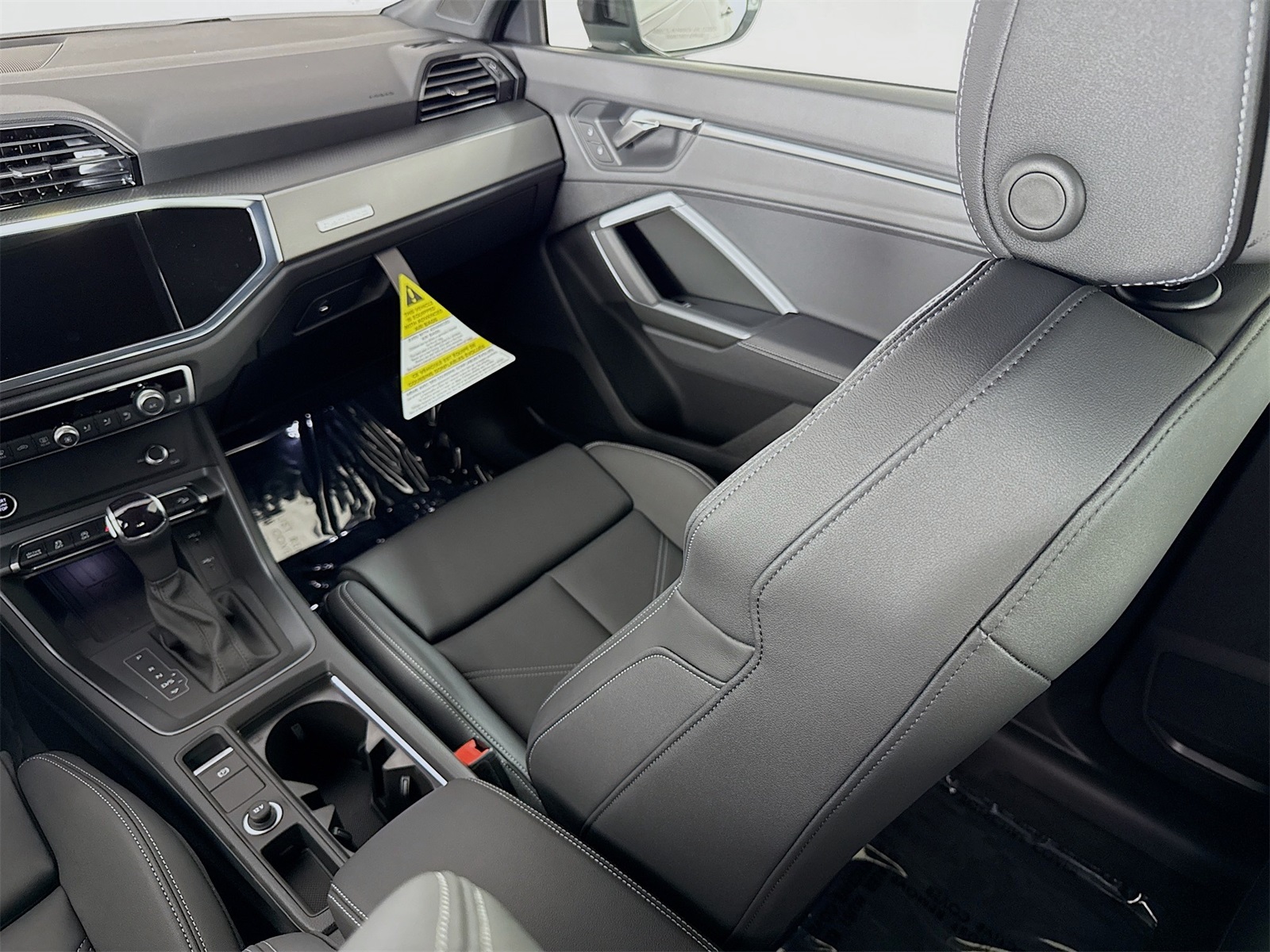 2025 Audi Q3 S line Premium photo 22