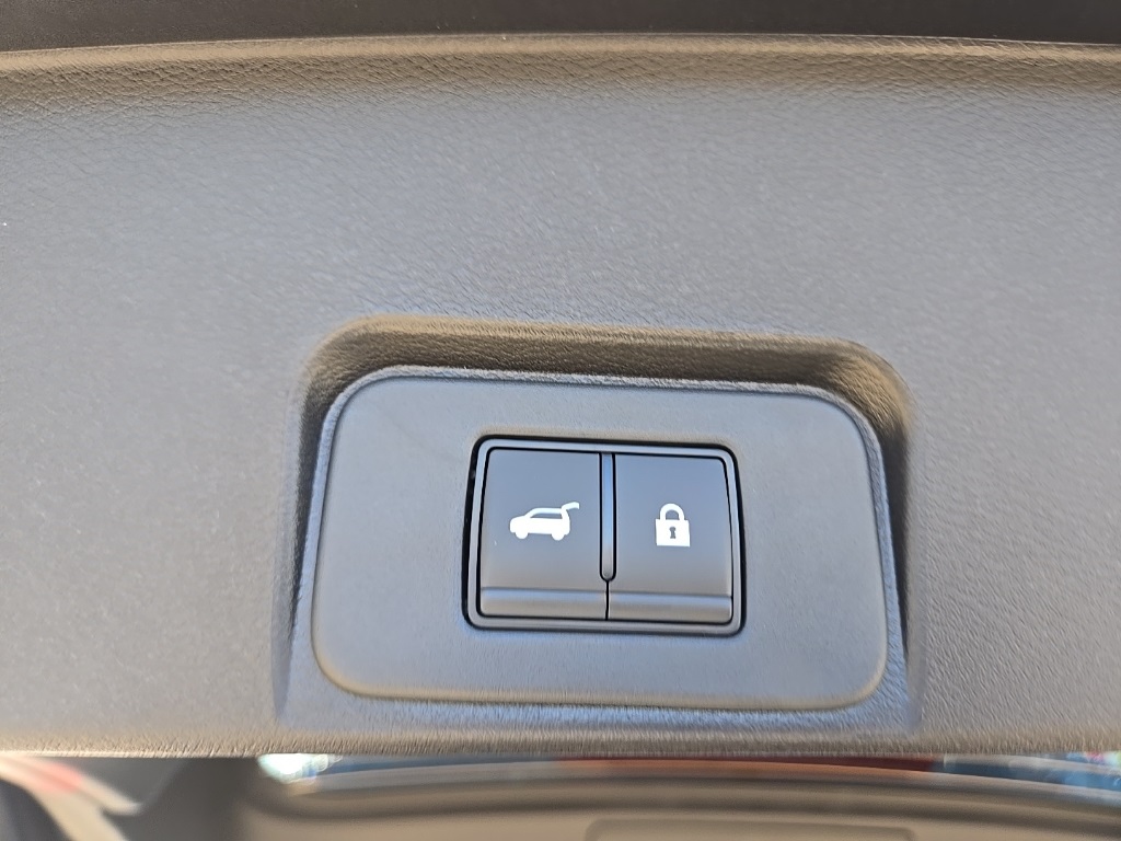 2026 Nissan Rogue SV photo 29