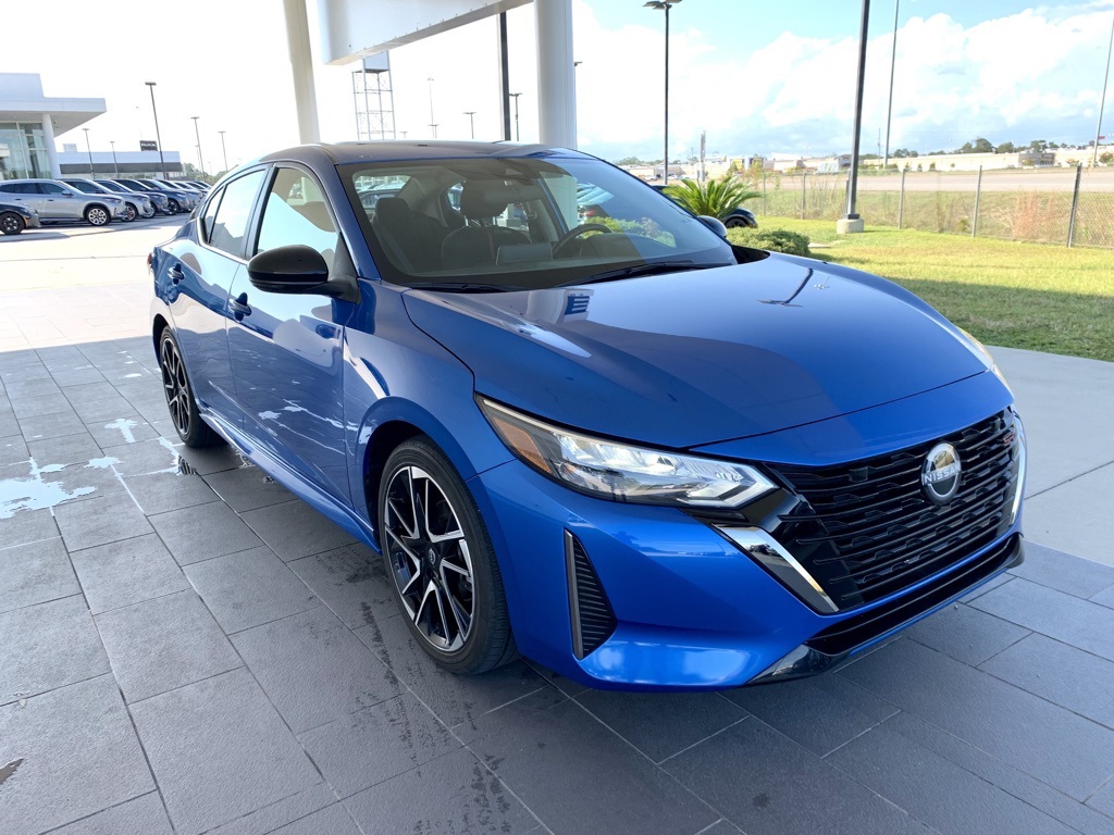 2024 Nissan Sentra SR photo 3