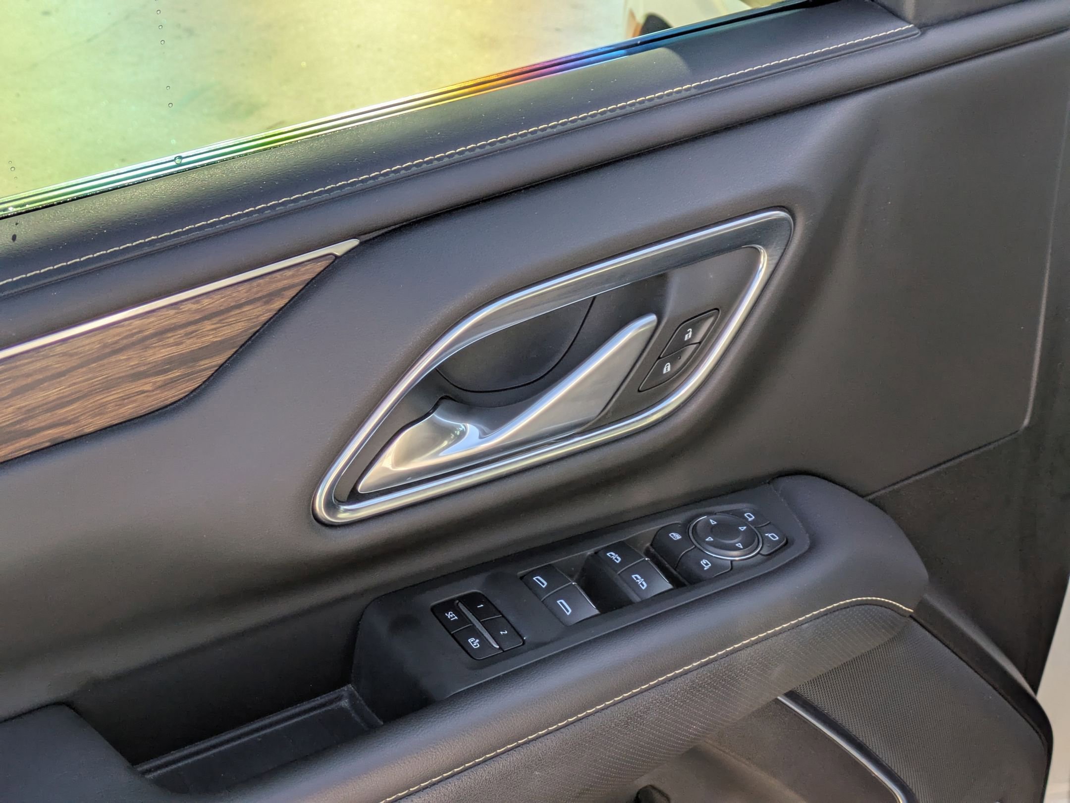 2022 Chevrolet Tahoe Premier photo 12