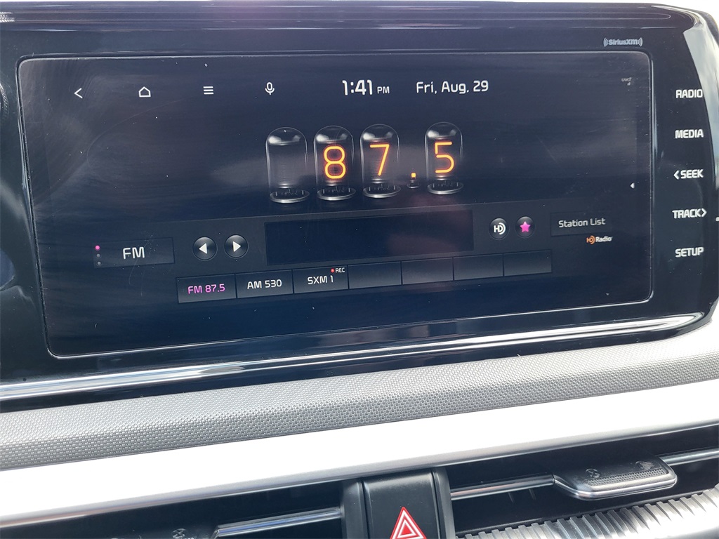 2022 Kia K5 GT-Line photo 22