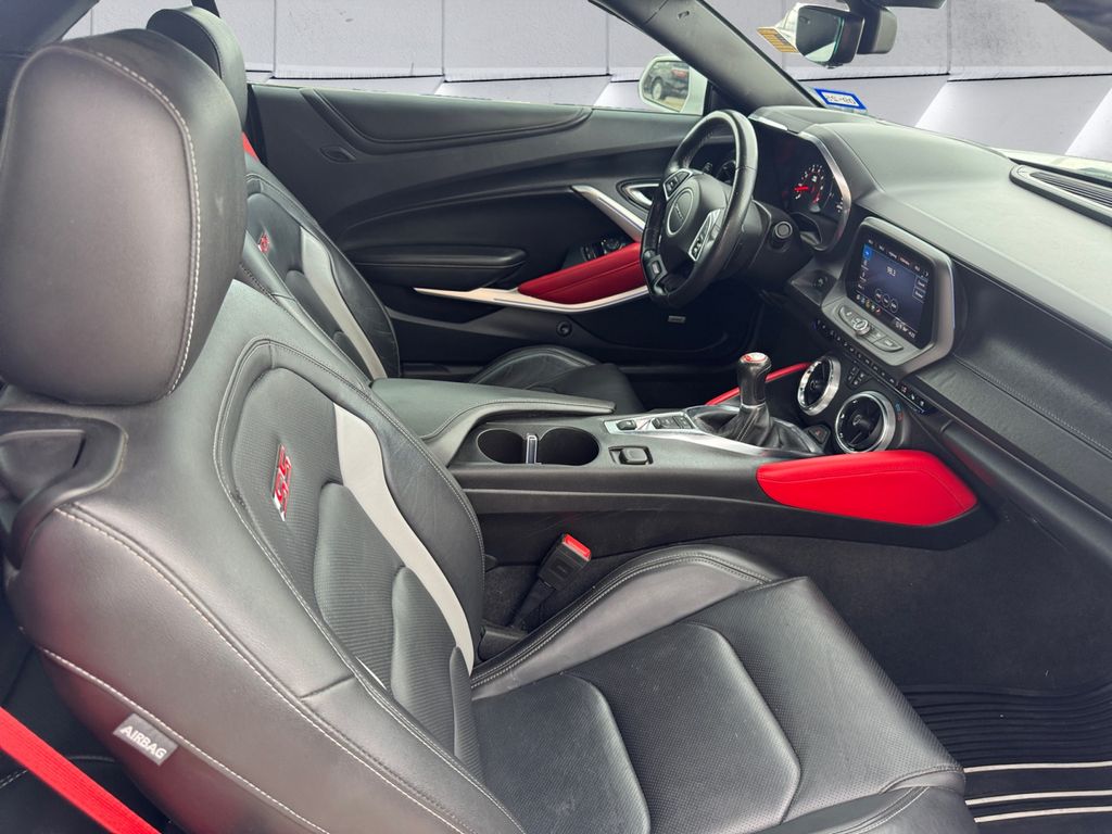 2022 Chevrolet Camaro 2SS photo 13