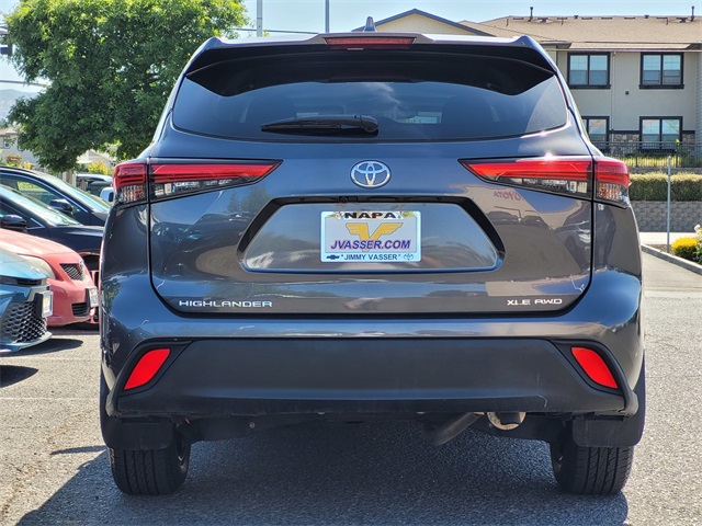 2022 Toyota Highlander XLE photo 6