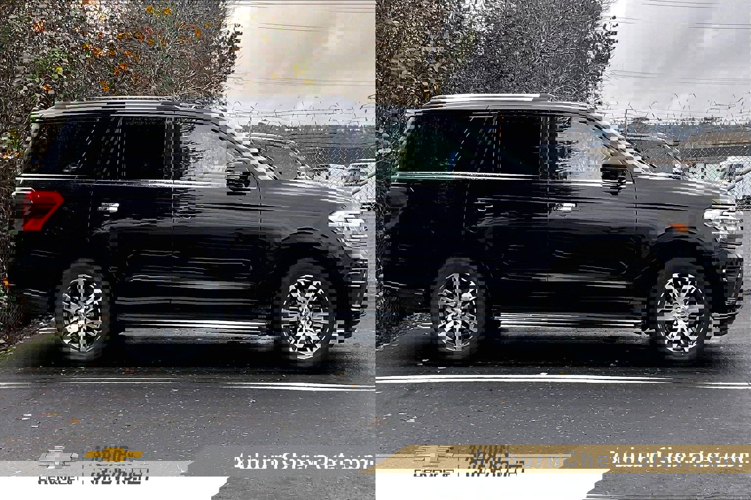 2023 Ford Expedition Limited's photo