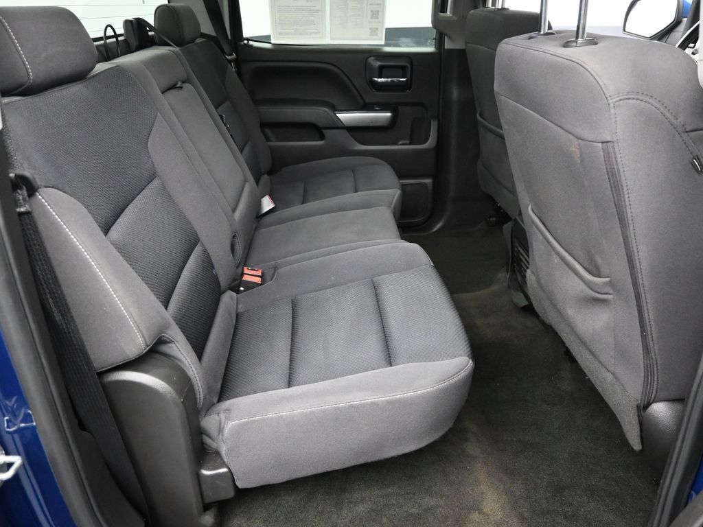 2018 Chevrolet Silverado 1500 LT photo 6