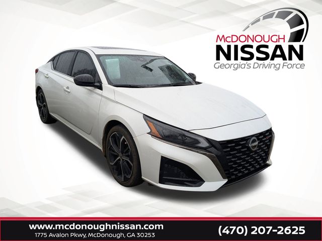 2024 Nissan Altima SR's photo