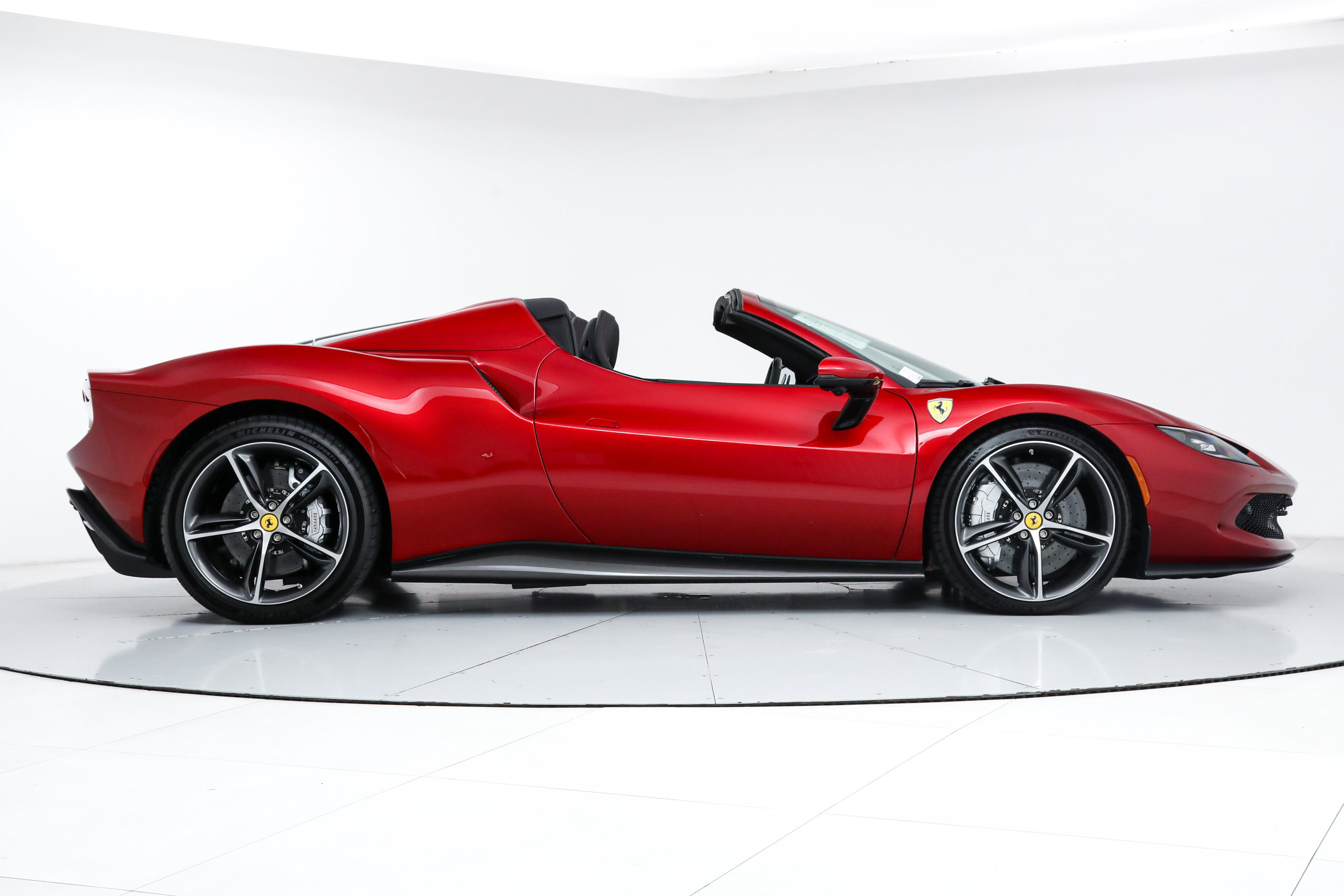 2024 Ferrari 296 GTS photo 10