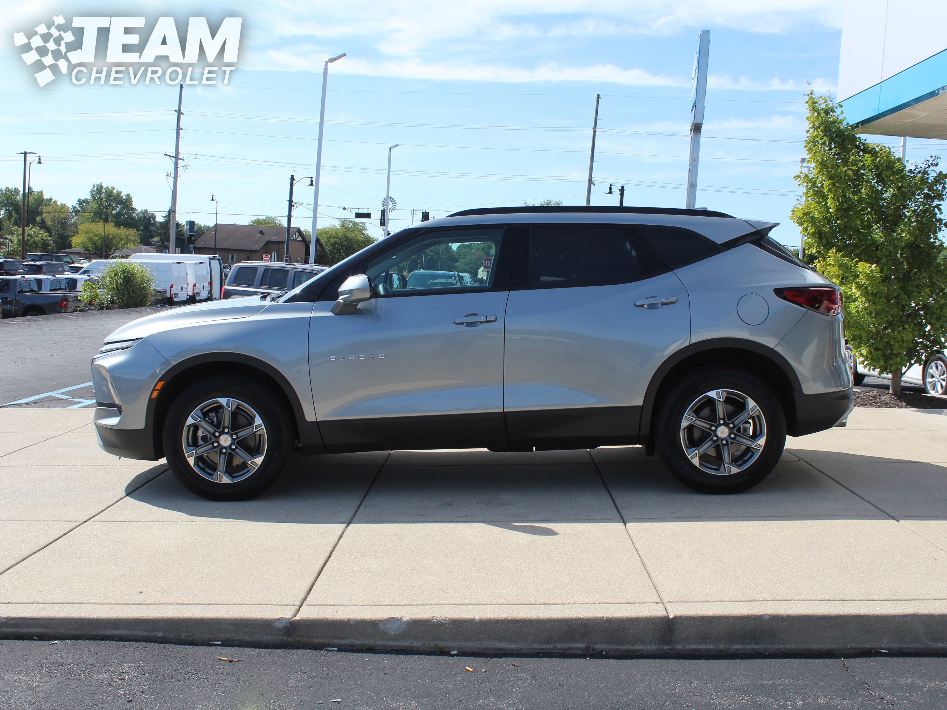 2025 Chevrolet Blazer 2LT photo 7